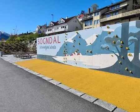 Central City Apartment Sogndal Apartmán *